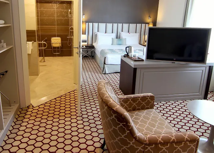 Ramada By Wyndham Soma Hotel 4*