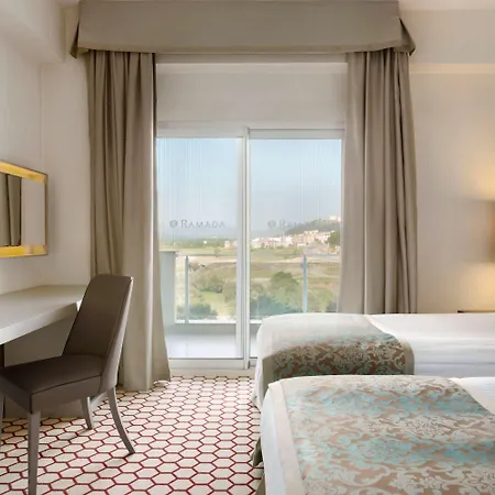 Ramada By Wyndham מלון Soma