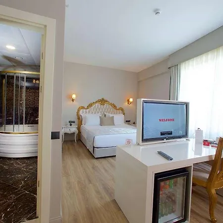 Hotel Ramada By Wyndham Soma 4*
