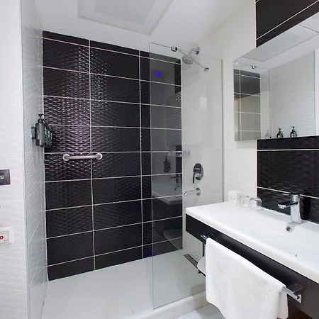 Ramada By Wyndham Soma