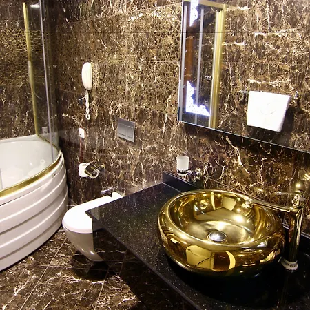 Ramada By Wyndham 4*