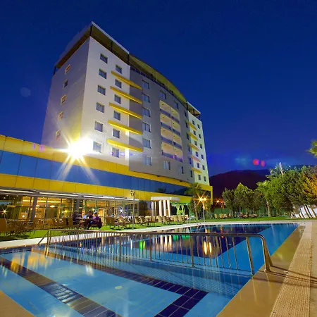 Ramada By Wyndham 4*