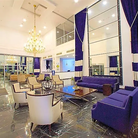 Ramada By Wyndham Otel 4*