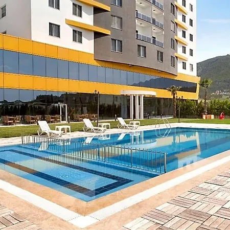Ramada By Wyndham Otel