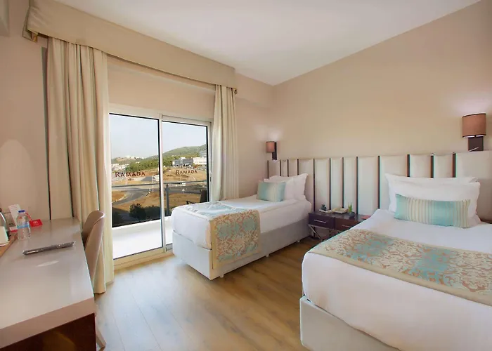 Hotel Ramada By Wyndham Soma