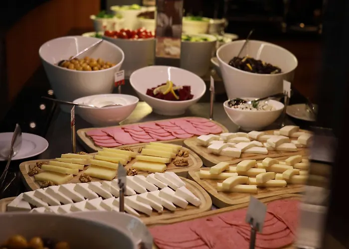 Ramada By Wyndham Hotel 4*