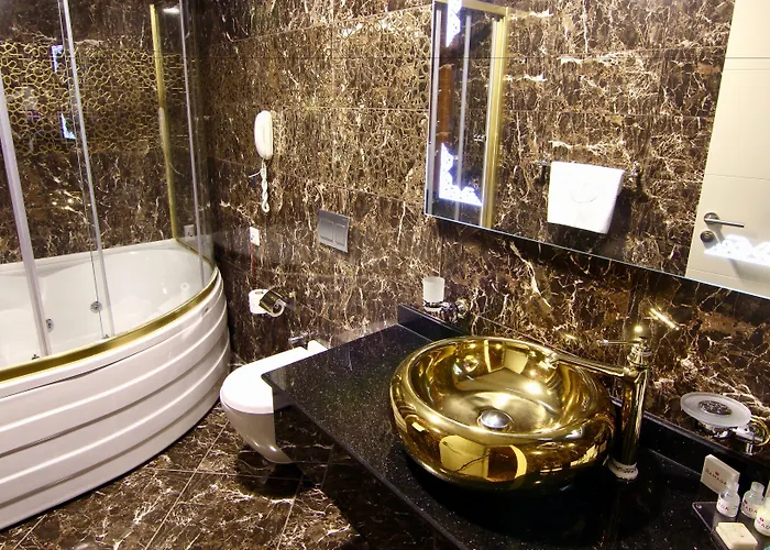 Ramada By Wyndham 4*