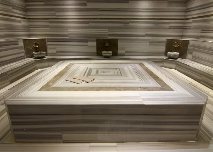 Ramada By Wyndham Hotel Soma